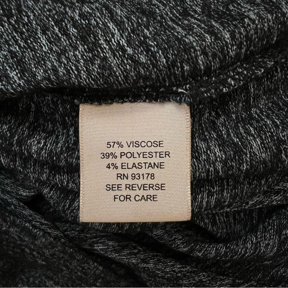 Philosophy Women’s Sweater Size 1X Black Gray Bell Sleeves Relaxed Fit Soft - Picture 8 of 8